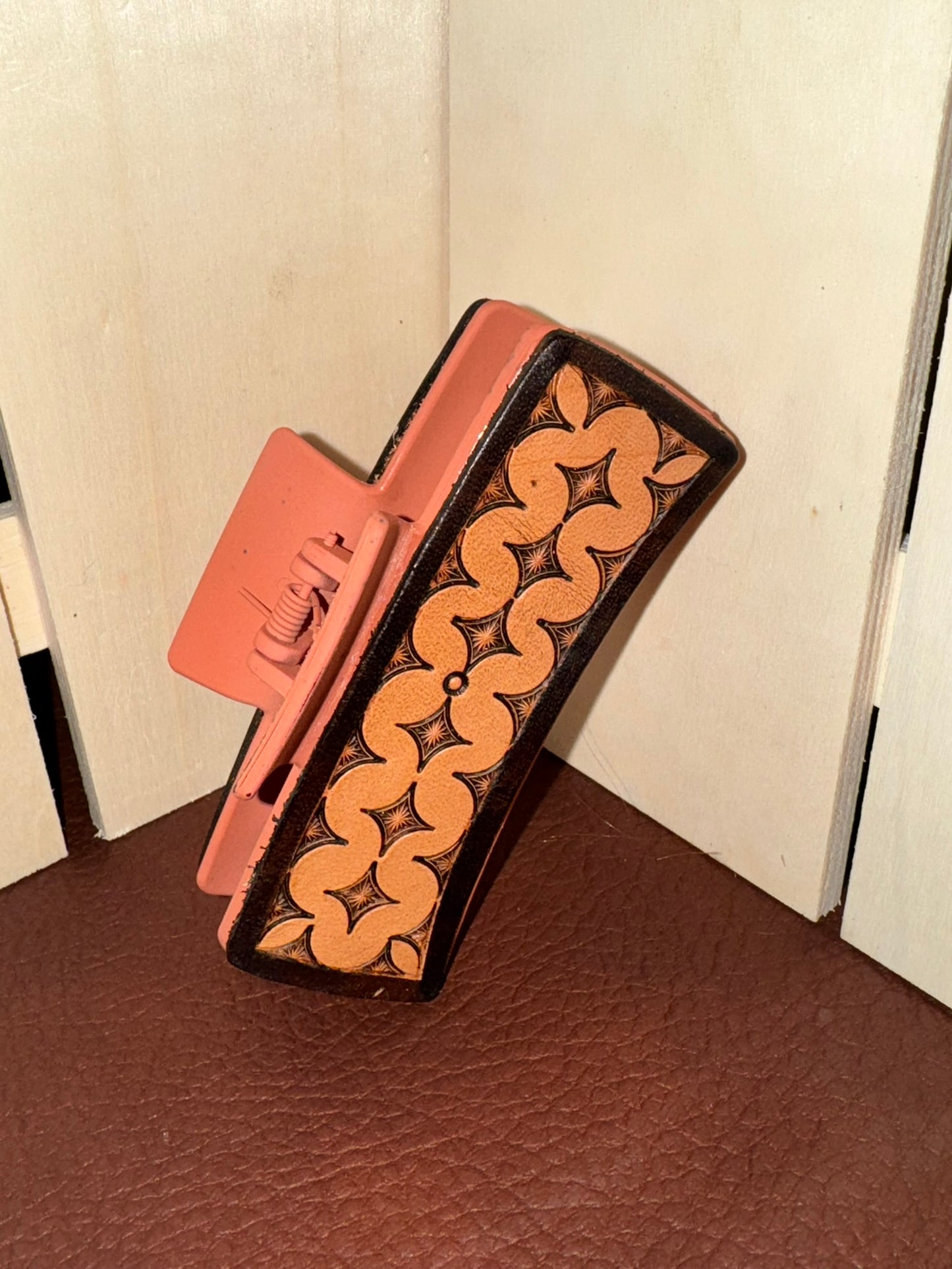 Hand Tooled Leather Claw Clip 4"